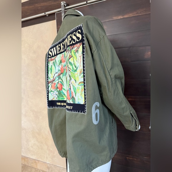 Sweetness Army Green Embellished Pockets Royal Matrix Jacket with Bold Details - Picture 7 of 10